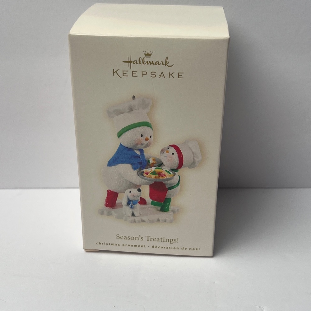 2008 Hallmark Keepsake Ornament Season’s Treatings! Snowman Dog Cookie Baking